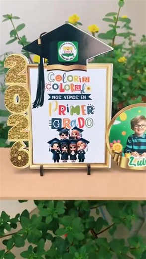 Centro de Mesa Personalizado para Graduación 2026