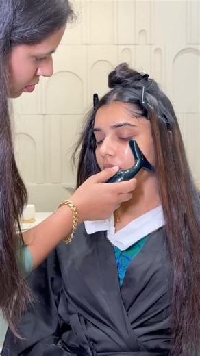 Madhuri Kobal | Bridal makeup artist on Instagram: "When a bride shares every little detail of her vision and you trust the process the result is nothing short of outstanding. Precision, patience, and perfection come together to create timeless beauty 🤍✨ Makeup - @madhurikhese_makeupartist Hair - @_hairstylist_komalpashankar_ Saree Drapping - @_shubhangipashankar_ #MKBride #DewyGlowByMK #MadhuriKheseMagic #madhurikhesemakeupartist #makeupartistindia #makeupartistworldwide #makeupaddict #makeupw