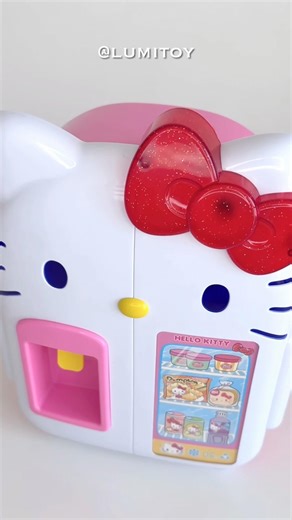 What’s inside my Hello Kitty Fridge?
