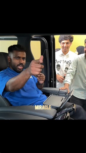 ‎Le Azru❗😂 അങ്ങനെ ഒരു Flight ഉണ്ടെങ്കിൽ അത് ഇന്ക് അറിയണല്ലോ 😹🤍 #shorts #hanan #hananshaah