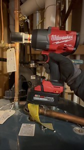 Anode replacement Simple swap of old and new. The new 1/2” high torque impact wrench did a great job! The M12 Fuel wasn’t able to break it loose this time, it has worked for me in the past though 🤟🏼 #waterheater #serviceplumber #milwaukeetool #m18forge #m12fuel | mechanical-hub.com