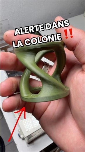 UNKNOWN OBJECT IN THE COLONY 😱