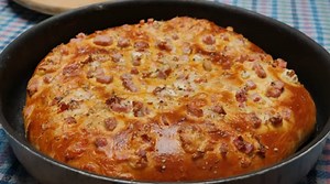 Domaća pogača punjena kačkavaljem i šunkom: Recept za savršenstvo od testa, mekano kao duša