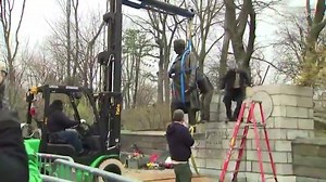 115K views · 7.8K reactions | The statue of a doctor who conducted experiments on women, usually women of color and mostly enslaved black women, is being removed from New York's Central Park https://cnn.it/2EWyKuS | Anderson Cooper 360 | Facebook