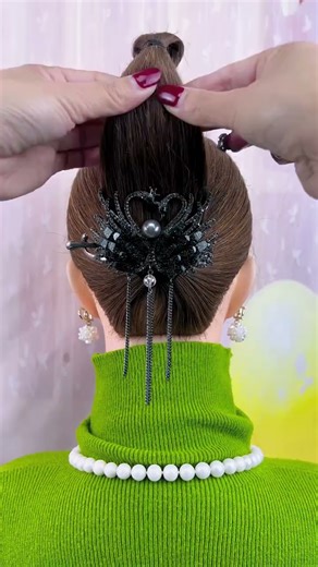 Simple and stylish updo #updo tutorial #braiding tutorial #hair #hairstyle #bun #simple hairstyle