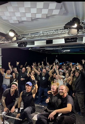 F23 - das hat ordentlich gerockt 💥 Danke an die Jubgs von @CREKKO für die Einladung! Schaut mal auf Spotify vorbei.