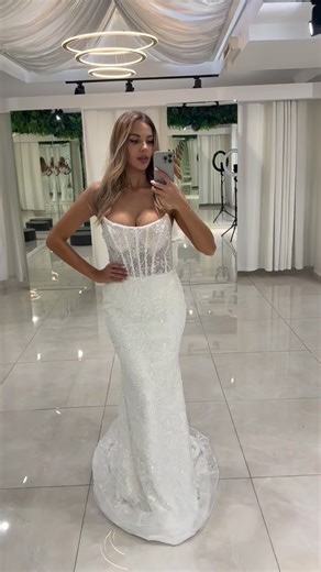 ✨✨✨ #princessbride #weddinghousedüsseldorf #bride #princessbride #princessdress #wedding #hochzeitskleid #brautkleid #bridalstore #weddingdress #dress #bridal #reels | ＥＬＢＩＳＥＬＬＡ