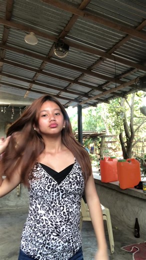 tasha (@tashnaaaa)’s videos with The Weekend (Funk Wav Remix) - SZA x Calvin Harris