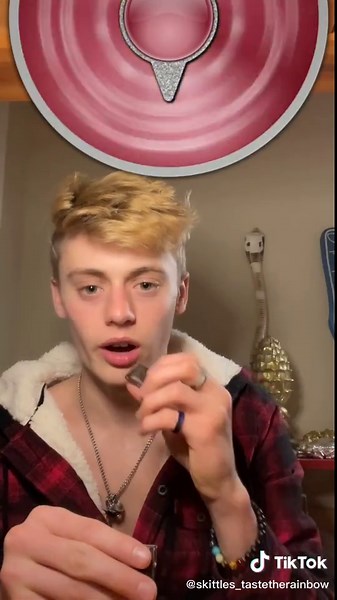 #stitch with @itsmenicksmithy #2021predictions #chocolate #HolidayTreats #Fortune #fyp ￼