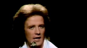 80K views · 3.7K reactions |  Gilbert O’ Sullivan Alone Again (Naturally) Solo Otra Vez (Naturalmente) (1972) | Mùsica de Chavorrucos | Facebook