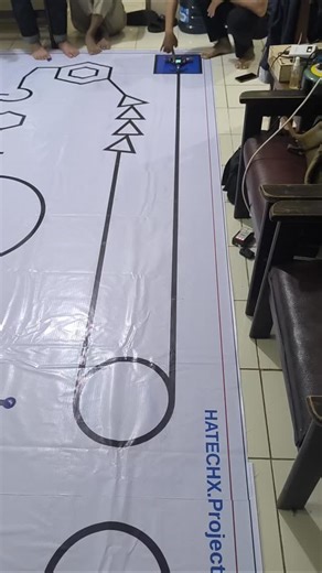 CHILL 😎 #robot #linefollower #esp32 #arduino #esp32project #gui #robotics | Idrsldev