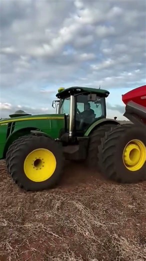 Full Loaded Truck Driving in Agriculture Area #Truck #HeavyVehicle #Farming