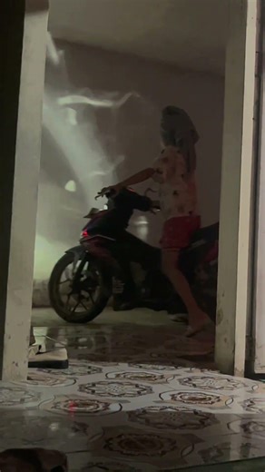 Ketika adik jadi bodygurd