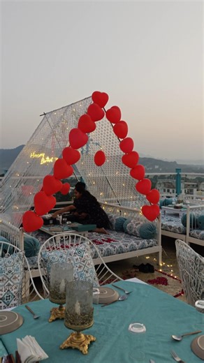 The Most Romantic Sunset Dining in Udaipur 🌅🥂 | Khamma Ghani Rooftop Experience ✨ #udaipur