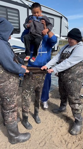 Time to catch some crabs #crabs #fishing #crabbing #springbreak #waterwader #waterwaders | Life With Brothers