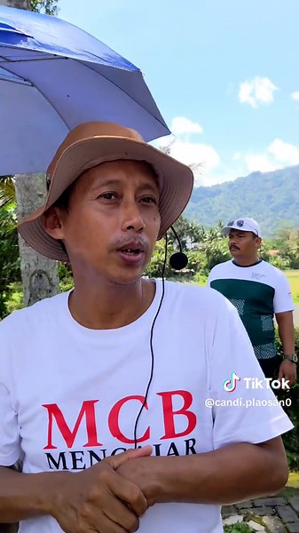 saya sudah tau rahasia membuat candi dari replika candi ini, bagi yg minta di buatkan 1000 candi bisa bisa😁 tp pake fiber ya #candiplaosan #wisatasejarah #mataramkuno #sejarah #heritage #desawisata