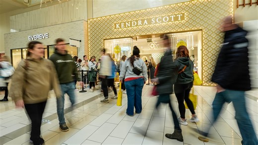 Abercrombie & Fitch to return to Louisville's Oxmoor Center with new store format. What we know