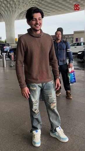 Darshan Raval Spotted At Airport | Bollywood Society
