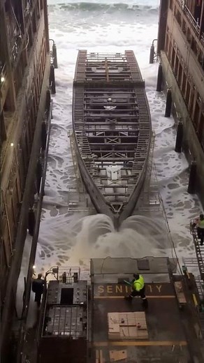 Security Footage Captures Ship maintenance Flood #security #footage #captures #ship #maintanence #ai