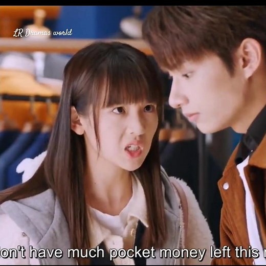 She buys a gift for him but the rate is too expensive #cdramas #viral #cdrama #exclusivefairyland