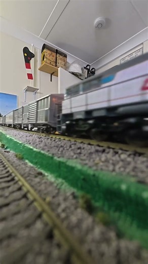 QR 2117 running on HO scale layout #train #modeltrains #queenslandrail