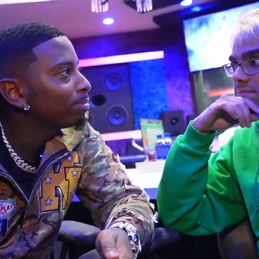 Kingsize Thirtyeight Jumpman on Instagram: "N3on Is Outta Control For This Lolz #viral #foryou #viralreels #foryoupage #viralvideos #foryouシpage"