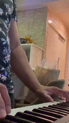 HOW CAN I FALL INTRO