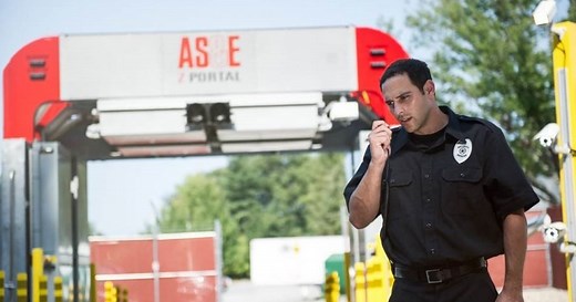 Z Portal system for passenger vehicle inspection