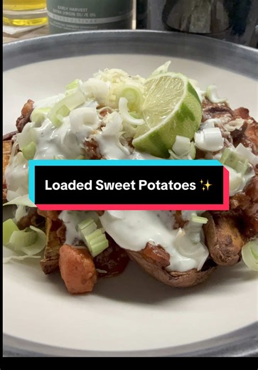 These Loaded Sweet Potatoes are insane! 😋 Pop the sweet potatoes in the air fryer whilst you cook your topping on the hob and you’ll have a flavour packed meal in under 30 minutes 👌 This is a recipe from about 5 years ago that I got in one of my @hellofreshuk boxes and I come back to it all the time – absolutely delicious! 🙌 If you like the look of this, I have an app with over 200 easy to follow recipes, check out my link in bio ✨ #sweetpotatoes #loadedfries #easydinnerrecipes #airfryer #air