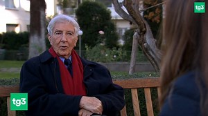 404K views · 11K reactions | CORRADO AUGIAS RESTITUISCE LA LEGION D'ONORE Il giornalista e scrittore Corrado Augias ha annunciato che restituirà alla Francia le insegne della Legion d'Onore che gli era stata conferita. Una decisione legata alla recente decisione di Macron di concedere lo stesso riconoscimento al presidente egiziano al-Sisi Elisabetta Margonari per il Tg3 delle 19 del 13 dicembre 2020 | Tg3 | Facebook