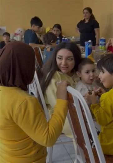 Boyumuz kiçik ola bilər… amma içimizdə daşıdığımız həyat çox böyükdür. Bu gün onu gördüm… özümü gördüm…🥹❤️ #həyat#həyatu#duyğul#fərqlilikn#insanlıqet