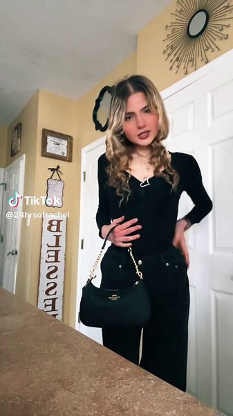 🖤(jeans from @In Print We Trust)#black #goviral #relatable #makemefamous