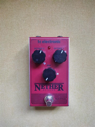 NABÍZÍM TC Electronic Nether Octaver