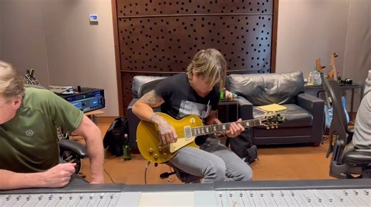 272K views · 7.6K reactions | the guitar (this ‘58 Goldtop Les Paul) for the ‘messed up as me’ solo was tuned down two and a half steps to get the slinky dreamy vibe I wanted, but it meant the strings were almost falling off the neck. I had to play extremely light so I didn’t bend them too far ! and for the gear geeks: no OD pedals — I went straight into a Soldano SLO 100 amp. | Keith Urban | Facebook