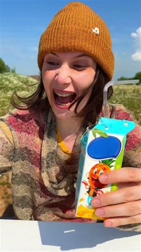 Coolest Juice Hack Ever From A Homeless Girl 😆