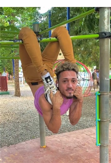 Contortion in the park #contortion #park #contortionist #contorsion