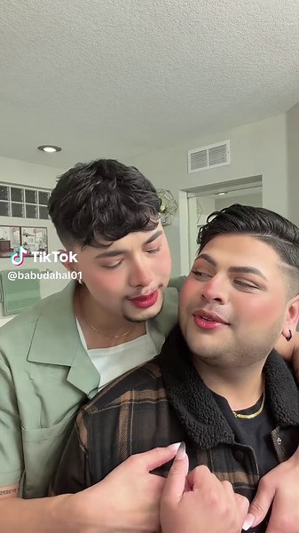Kun Phool Raichau: Gay Couple Goals in Nepal
