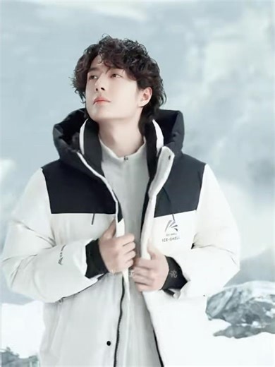 【Wow‼️唇红齿白 明眸善睐 此刻有了具象化💚Yibo/•᷅‎‎•᷄\\】 #wangyibo #王一博 #shorts