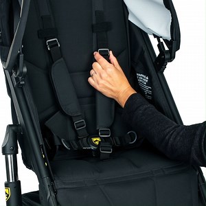 Whether you're taking a walk around the block or going out for a run, be sure to buckle your child into the stroller. The five-point harness provides the best protection for your baby, holding them snugly in their seat. With a no-rethread design, it's easy to find the right fit; simply adjust the harness height so the straps are positioned just above the shoulders. | BOB Gear