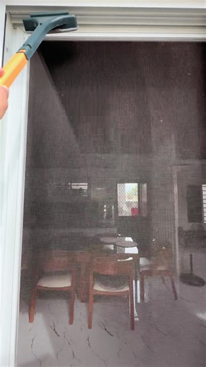 Efficient Window Screen Brush for Easy Cleaning