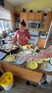 Plating food for ten kids is a full operation. Every plate has different requests. Big families turn meals into teamwork. Dinner time is always an event. #10kidsin10years #BigFamilyLife #FeedingTheCrew #FamilyMeals #ParentingLife #LargeFamily #EverydayMoments #HomeLife #FamilyChaos #RealLifeParenting | 10kidsin10years