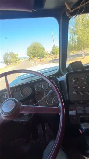 90s N14 Cummins and a NTC 400 Cummins