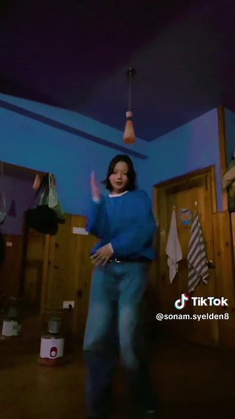 Bad lighting 😖 was bored