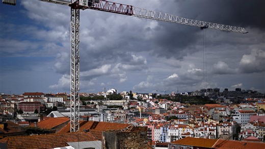 "Les prix sont surévalués d'environ 35%": plus qu'ailleurs en Europe, l'immobilier a tellement grimpé au Portugal qu'il est complètement déconnecté de la réalité