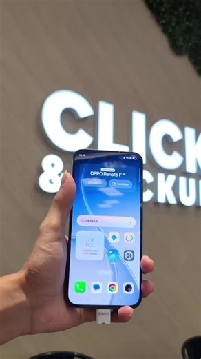 Aurora Vitality Aesthetic Design #OPPOReno15Series #JadiSorotan Yrendy Motion Photo #OPPOReno15Series #AuraFraming Ultra Wide Selfie 0,6x #OPPOReno15Series AI Portrait Glow 4K HDR Ultra-Stready Video O Connect GameBoost MLBB ColorOS16