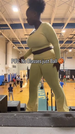 CYANA "CYCY" 🌎 | Winter Break 🥶 No Classes this week ‼️🔥 Just MidTerms ✅ ➡️Follow @cycys_world YT: CyCys World 🌎 ➡️Subscribe and Follow me. Link 🔗 in... | Instagram