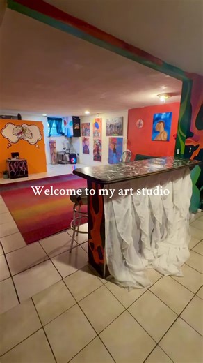 Take a look at my art studio l”STUDIO 51” based in East Flatbush Brooklyn! I turned this basement studio into my creative oasis 🥹😍 My biggest project to date! This is how it looks at its best usually before and event or #peerspace booking. Everything is hand painted or designed by me, from the limewash to kitchen murals. If you see this post and are a photographer who focuses on storytelling/conceptual photo I’d love to offer up 2 free hours of studio time under these rules. Interested? Send m