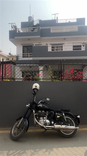 Weeknd 🖤#fyp #foryoupage #goviral #royalenfield #classic350