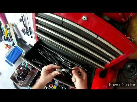 How to change plugs in 00 cbr 600 F4