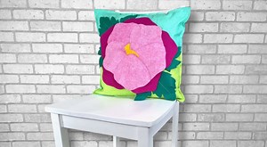 🌺 NEW! Posey Pillow™ Sewing Class on on Fri. June 9 at the Nancy Zieman Sewing Studio in Beaver Dam, WI #SewingClass #SewAPillow #PoseyPillow #NancyZiemanSewingStudio #NZPBlog #NZP #NZPSale #NZPTeam #StitchItSisters #DeannaSpringer #BeginnerSewing #NancyZiemanProductions #ShopNZP | Nancy Zieman Productions, LLC